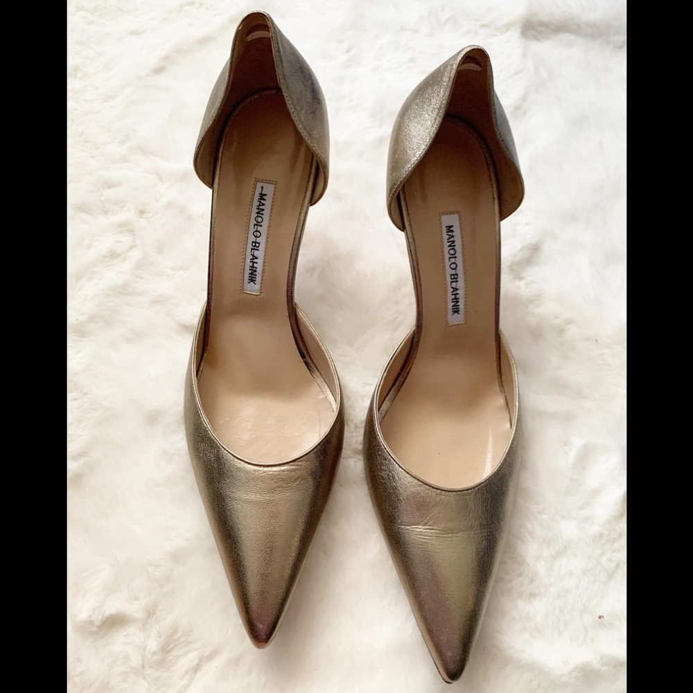 Manolo Blahnik size 42, US size 11.5 D’orsay heels in metallic gold leather.